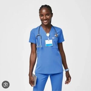 Figs Catarina One-Pocket Scrub Top - Limited Edition Capri Blue XS